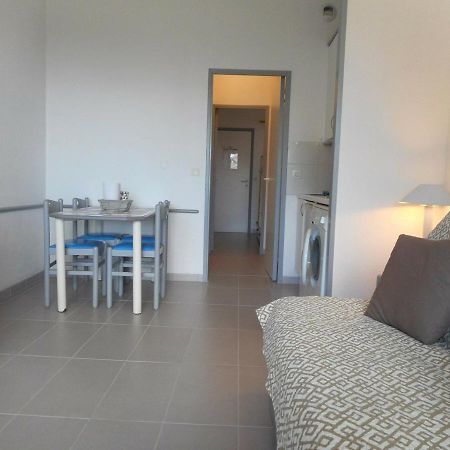 Studio Renove En Bord De Mer Avec Terrasse, Parking Et Wifi A Villeneuve-Loubet - Fr-1-252A-29 エクステリア 写真